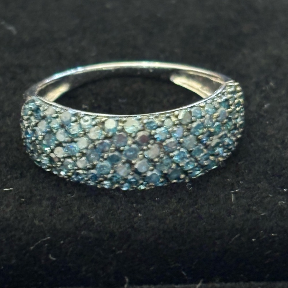 natural blue diamond 1ct ctw 18k wg size 6